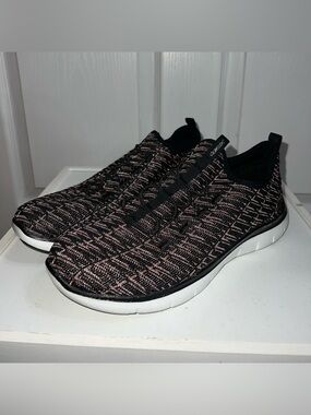 Skechers women’s  Slip-On Knit Sneakers - Black & Pink